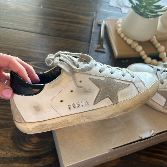 Women’s Golden Goose Superstar sneakers size 35 with original box - Picture 6 of 9